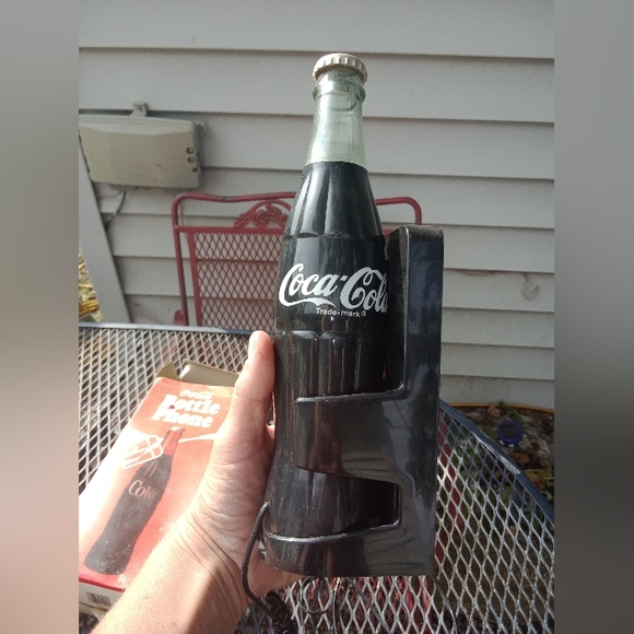 New Coca cola bottle phone new in box - Picture 1 of 1